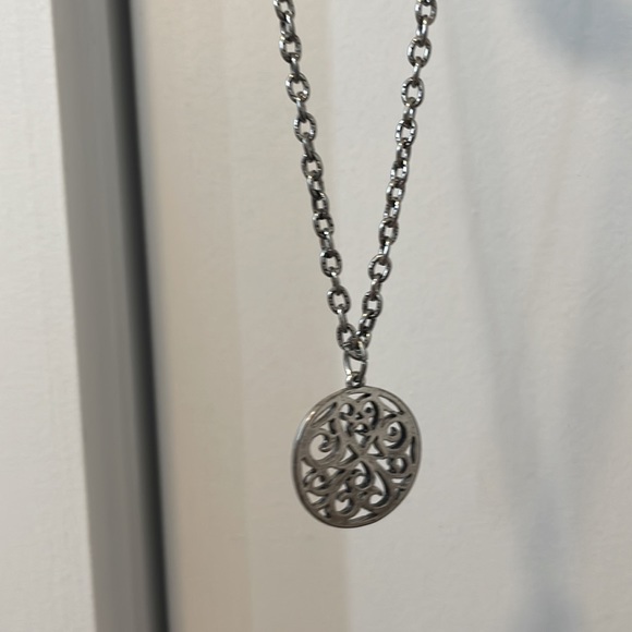 Multilayer chain necklace - Picture 3 of 6